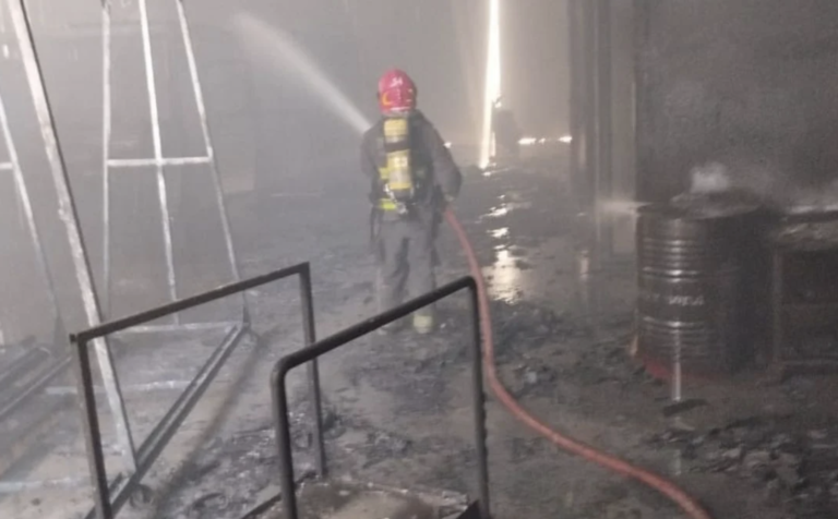 Incendio de una fábrica en Córdoba